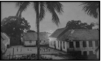 Primeiro Prédio do Instituto Santa Teresinha e do Convento em Cruzeiro do Sul. 1938