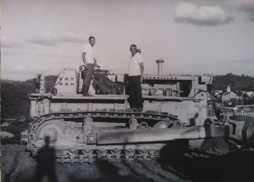 Escavação do prédio do Ginásio de Ubatã 